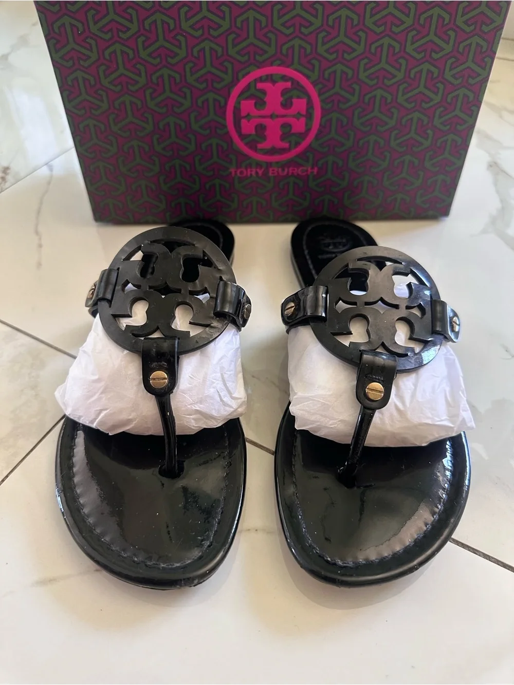 Tory Burch Black Patent Leather Logo Thong Sandals - Picture 3 of 8